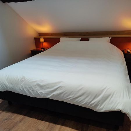 Hotel Le Saint Michel Rochefort Habitación foto
